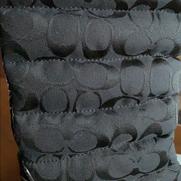 Coach signature boots New without box/tags - Picture 7 of 8